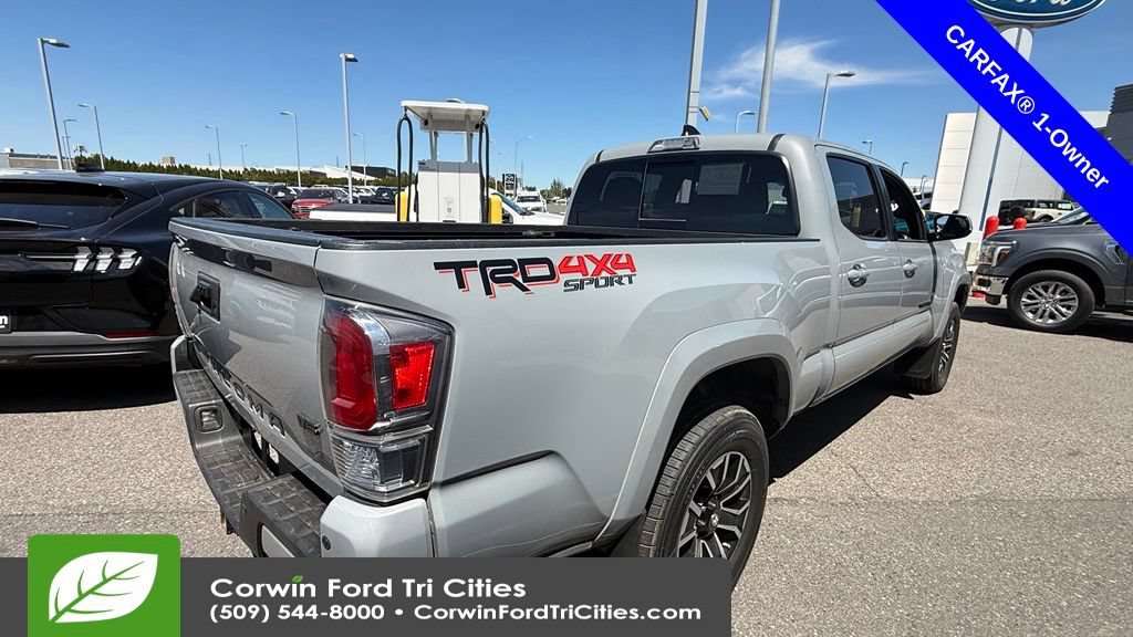 Used 2020 Toyota Tacoma TRD Sport w/ Technology Package AWD/4WD image 8