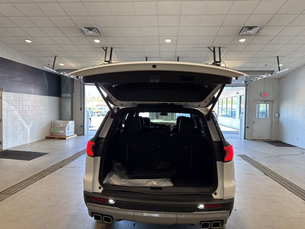 New 2025 GMC Acadia Elevation w/ Elevation Premium Package image 16