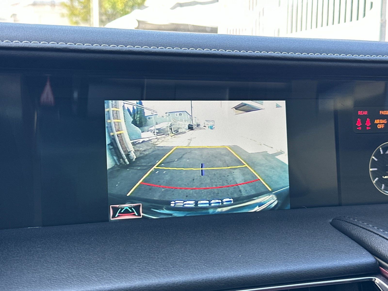 Used 2018 Lexus LC 500 Coupe w/ Sport Package image 21