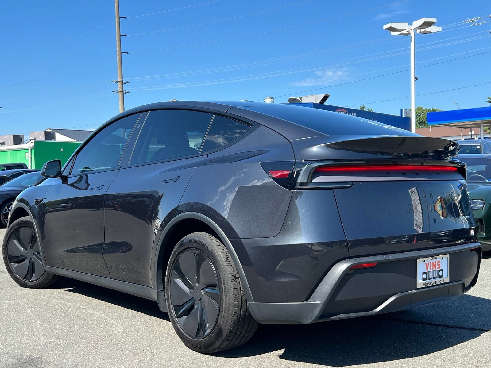Used 2026 Tesla Model Y AWD image 11