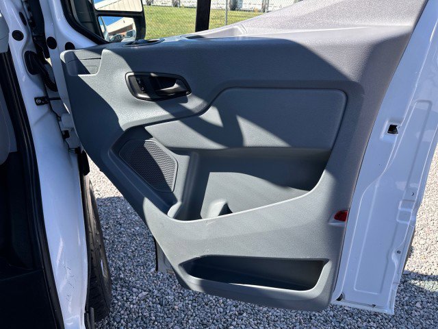 Used 2019 Ford Transit 250 130 Low Roof RWD image 25