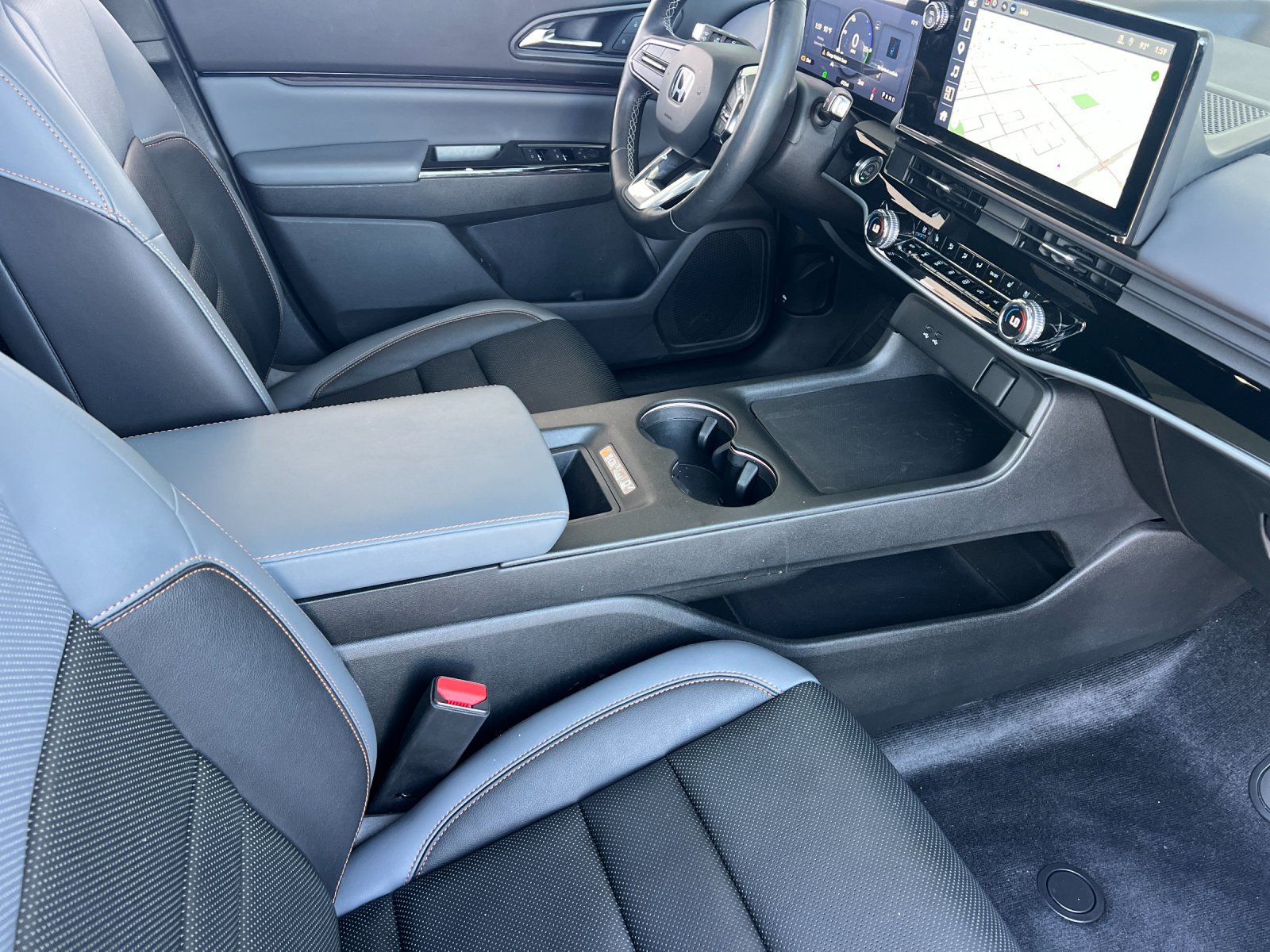 Used 2025 Honda Prologue Elite image 16