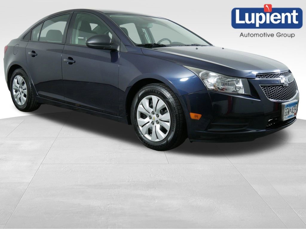 Used 2014 Chevrolet Cruze LS FWD image 1