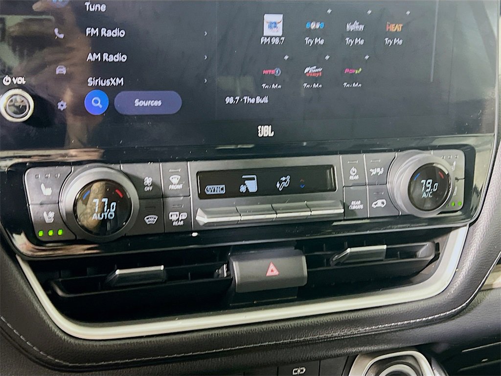 Used 2024 Toyota Grand Highlander Limited image 15