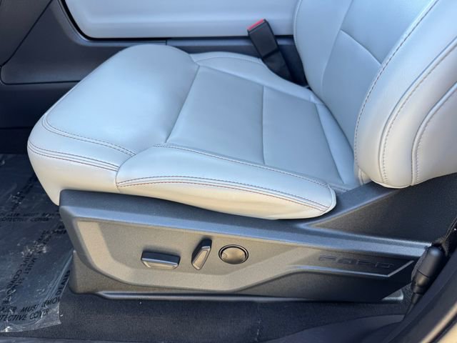 Used 2025 Ford Expedition Max Active AWD/4WD image 15