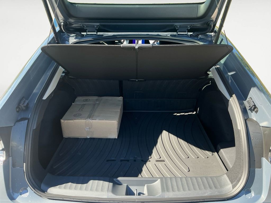 New 2026 Toyota Prius Plug-In Hybrid image 17