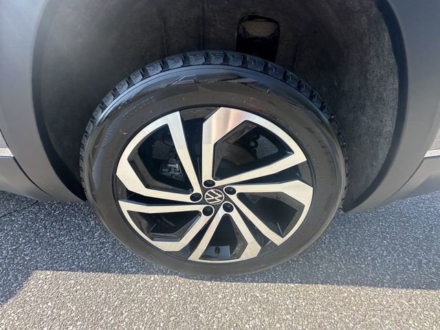 Used 2021 Volkswagen Atlas SEL Premium image 20