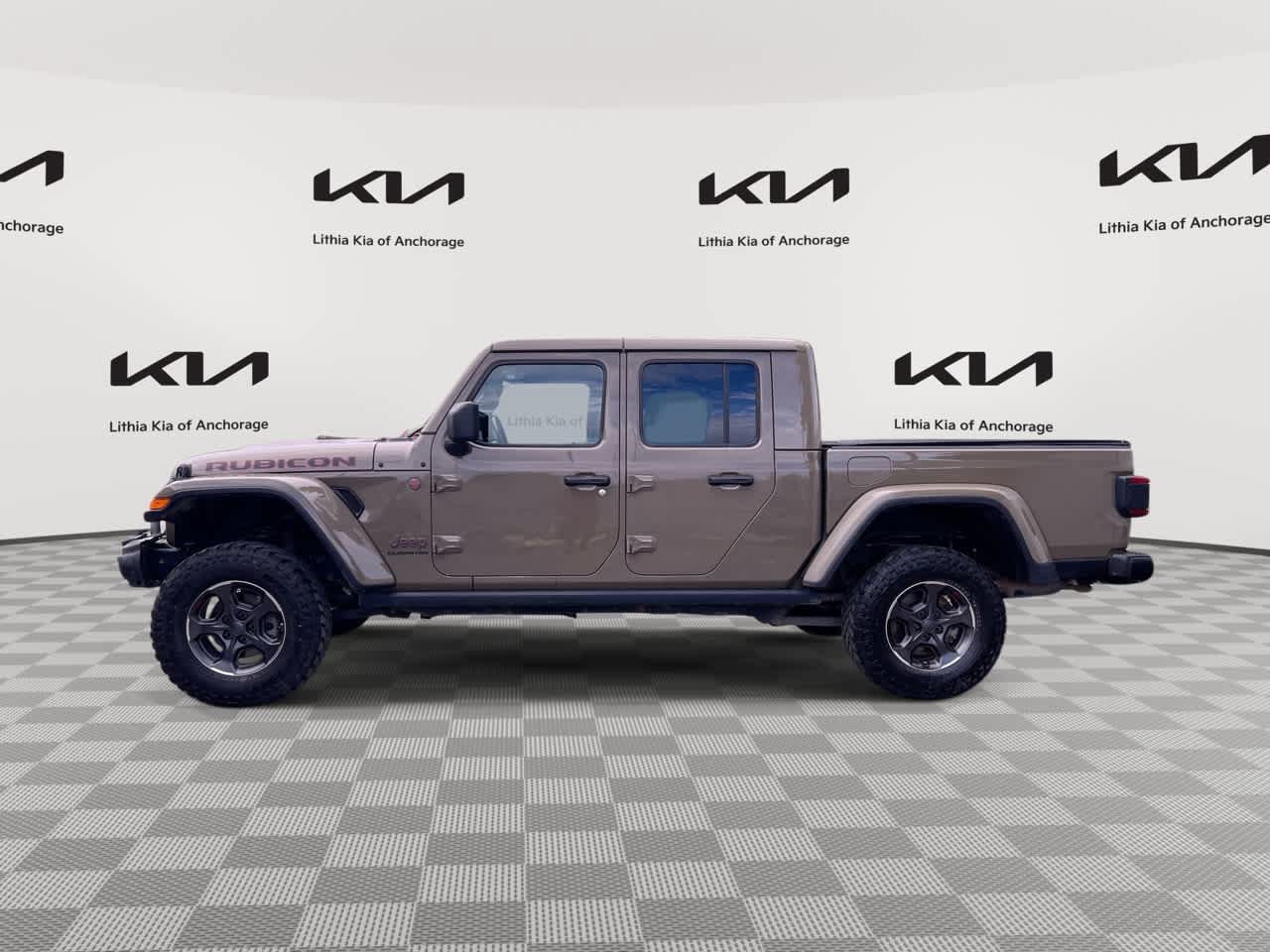 Used 2020 Jeep Gladiator Rubicon AWD/4WD image 1