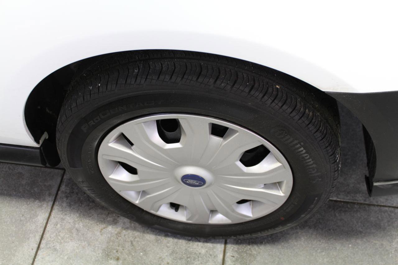 Used 2022 Ford Transit Connect XL image 27