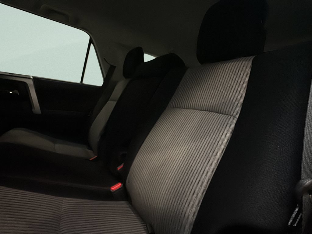 Used 2018 Toyota 4Runner SR5 AWD/4WD image 12