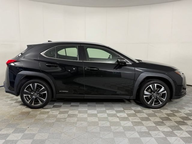 Used 2021 Lexus UX 250h w/ Accessory Package (Z2) AWD/4WD image 9