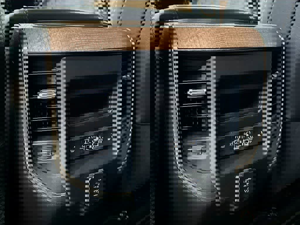 Used 2024 RAM 3500 Limited image 13