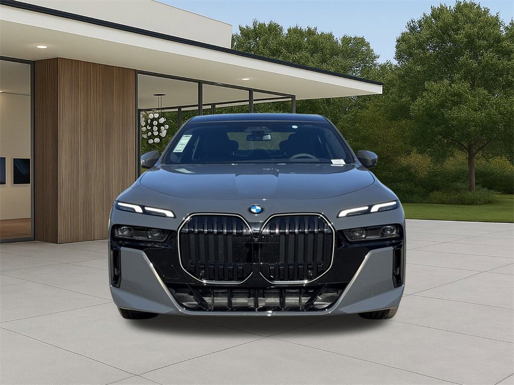 New 2026 BMW 740i image 3