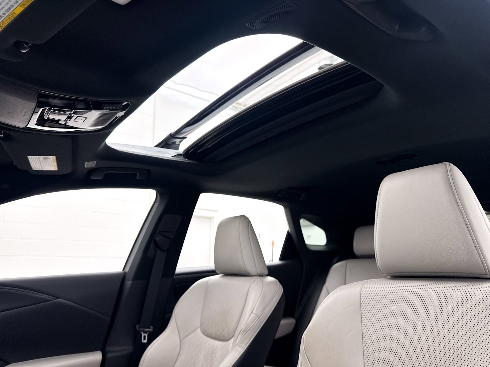 Used 2023 Lexus RX 350 Premium Plus w/ Cold Area Package image 3