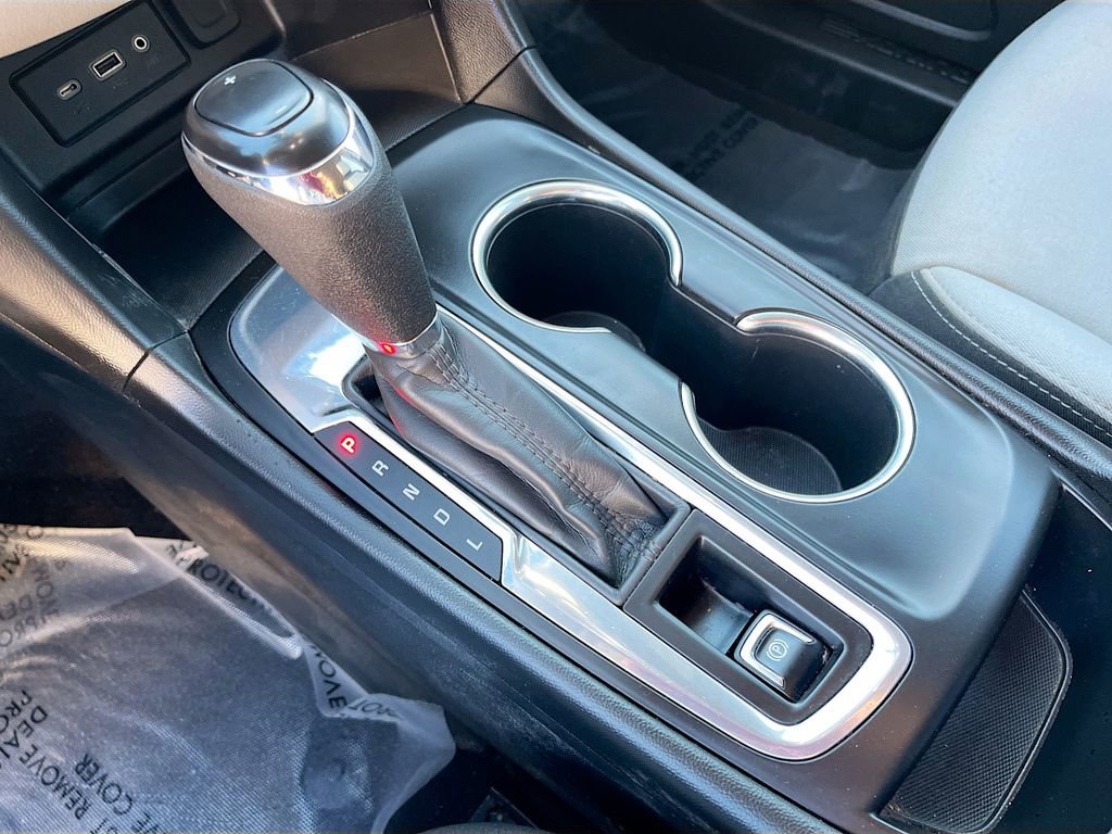 Used 2021 Chevrolet Equinox LS w/ LPO, Blackout Package image 16