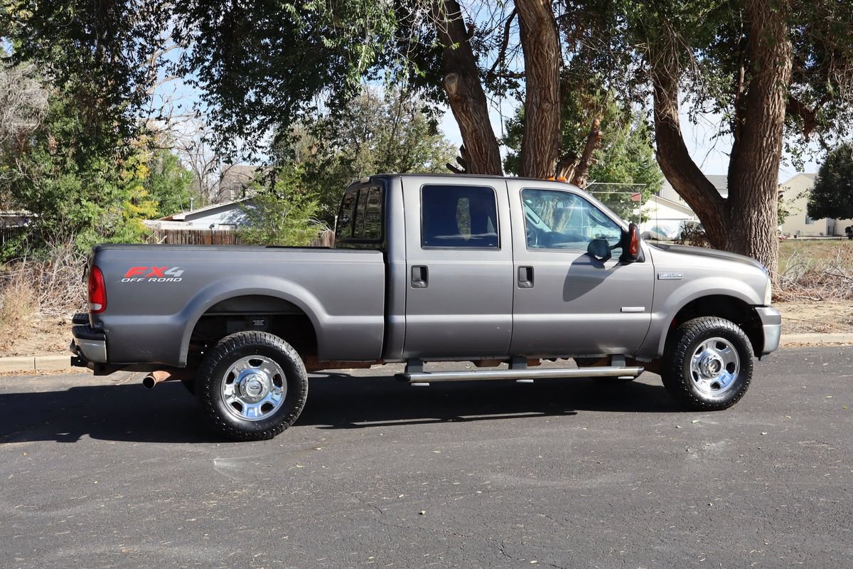 Used 2006 Ford F350 XLT AWD/4WD image 4
