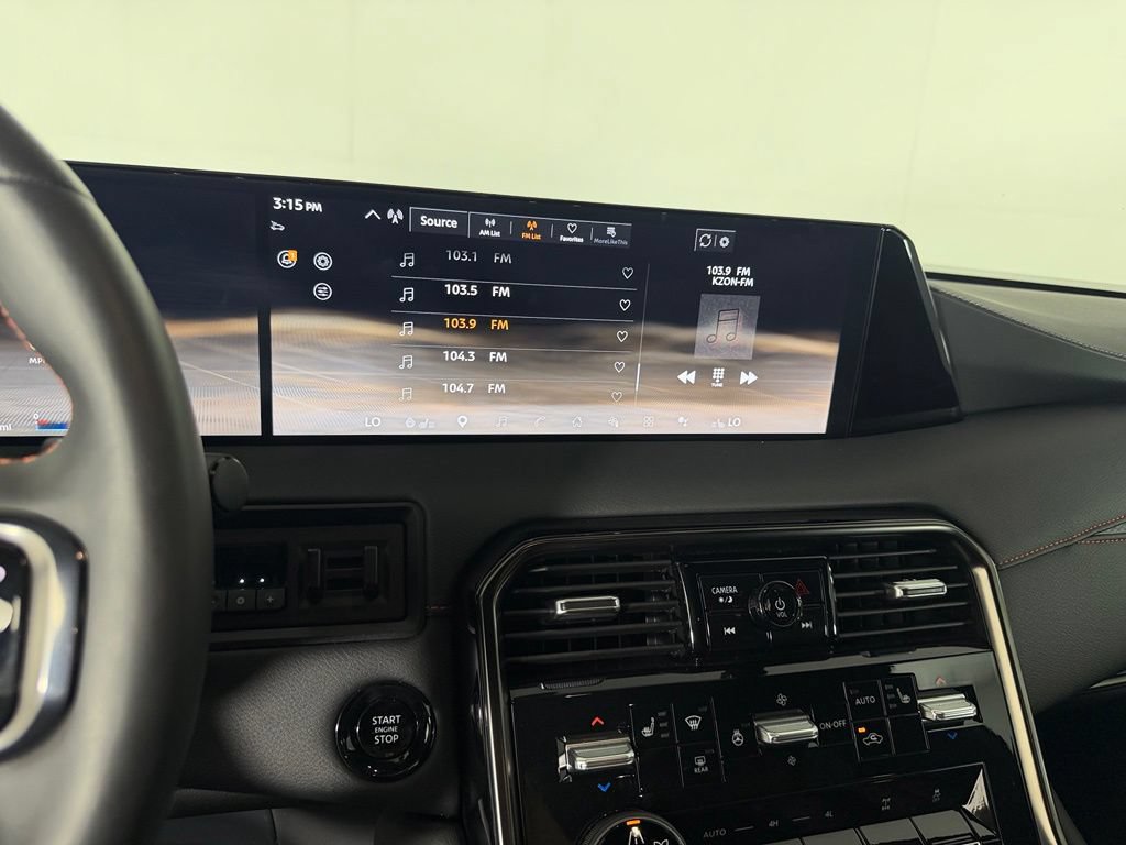 Used 2026 Nissan Armada PRO-4X w/ Captain's Chari Seat Package AWD/4WD image 33
