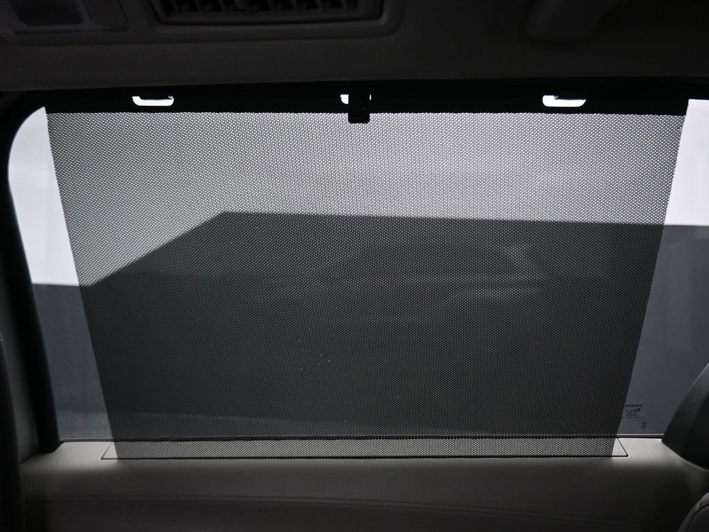 Used 2021 Toyota Sienna XLE w/ XLE Plus Package image 38