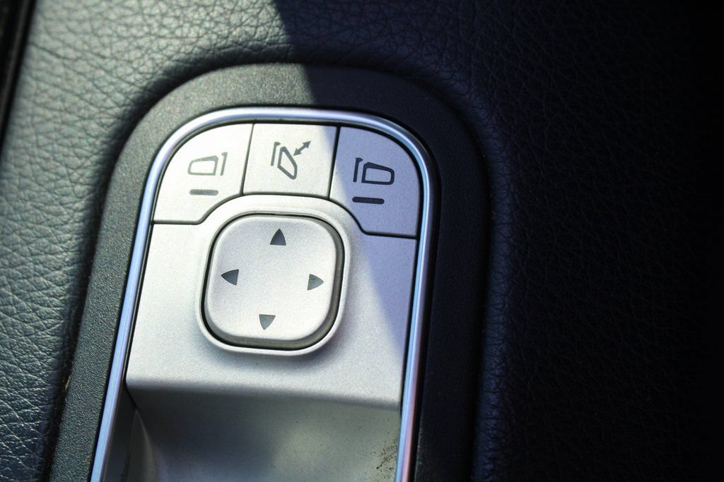 Used 2021 Mercedes-Benz G 63 AMG 4MATIC w/ G Manufaktur Interior Package image 18