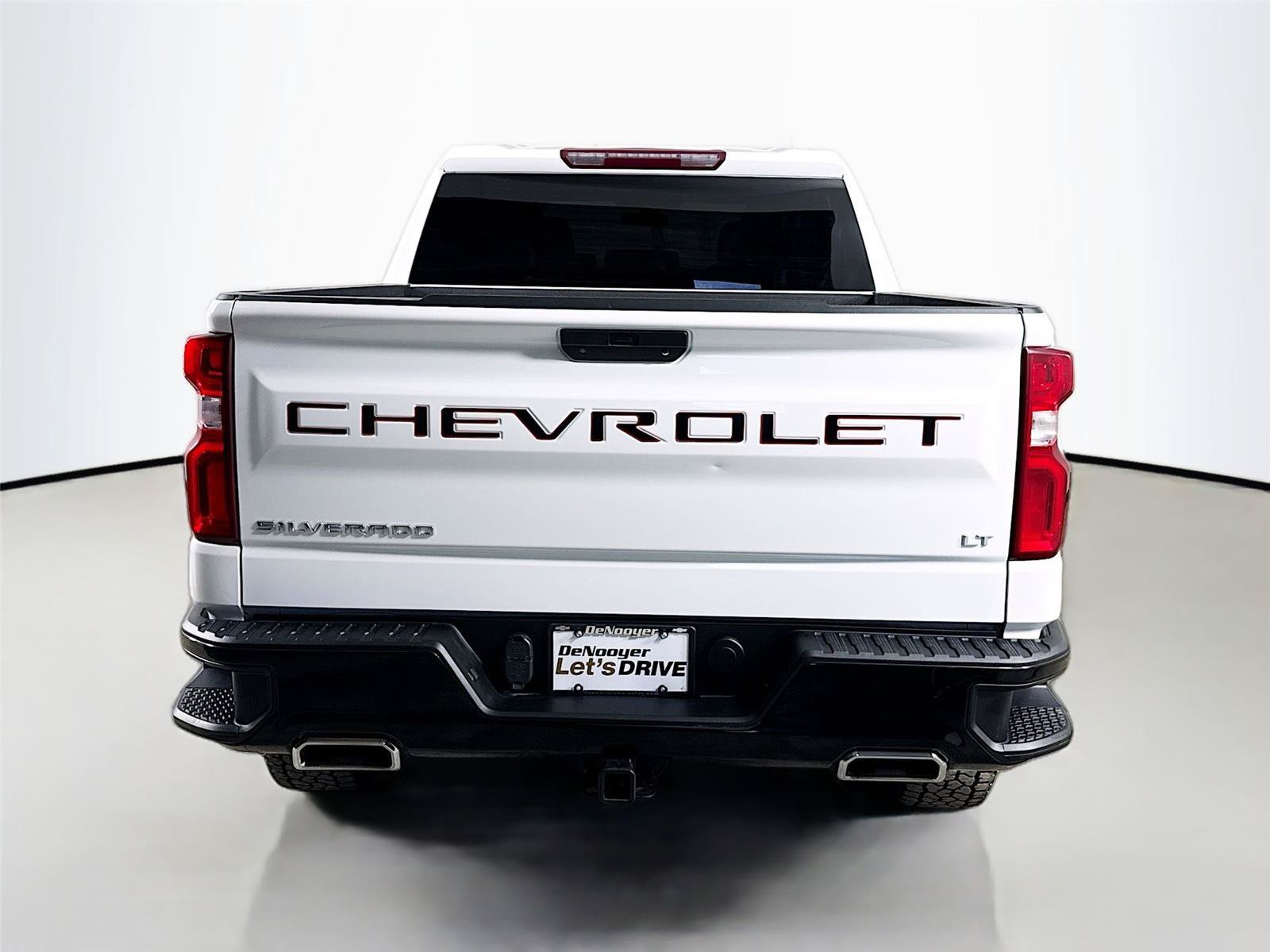 Used 2021 Chevrolet Silverado 1500 LT Trail Boss w/ Bed Protection Package AWD/4WD image 8