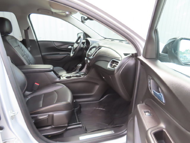 Used 2021 Chevrolet Equinox Premier w/ Redline Edition AWD/4WD image 22