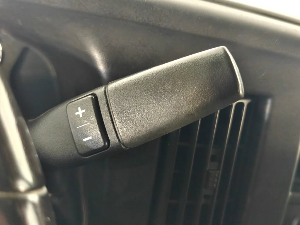 Used 2022 Chevrolet Express 2500 w/ Driver Convenience Package RWD image 13