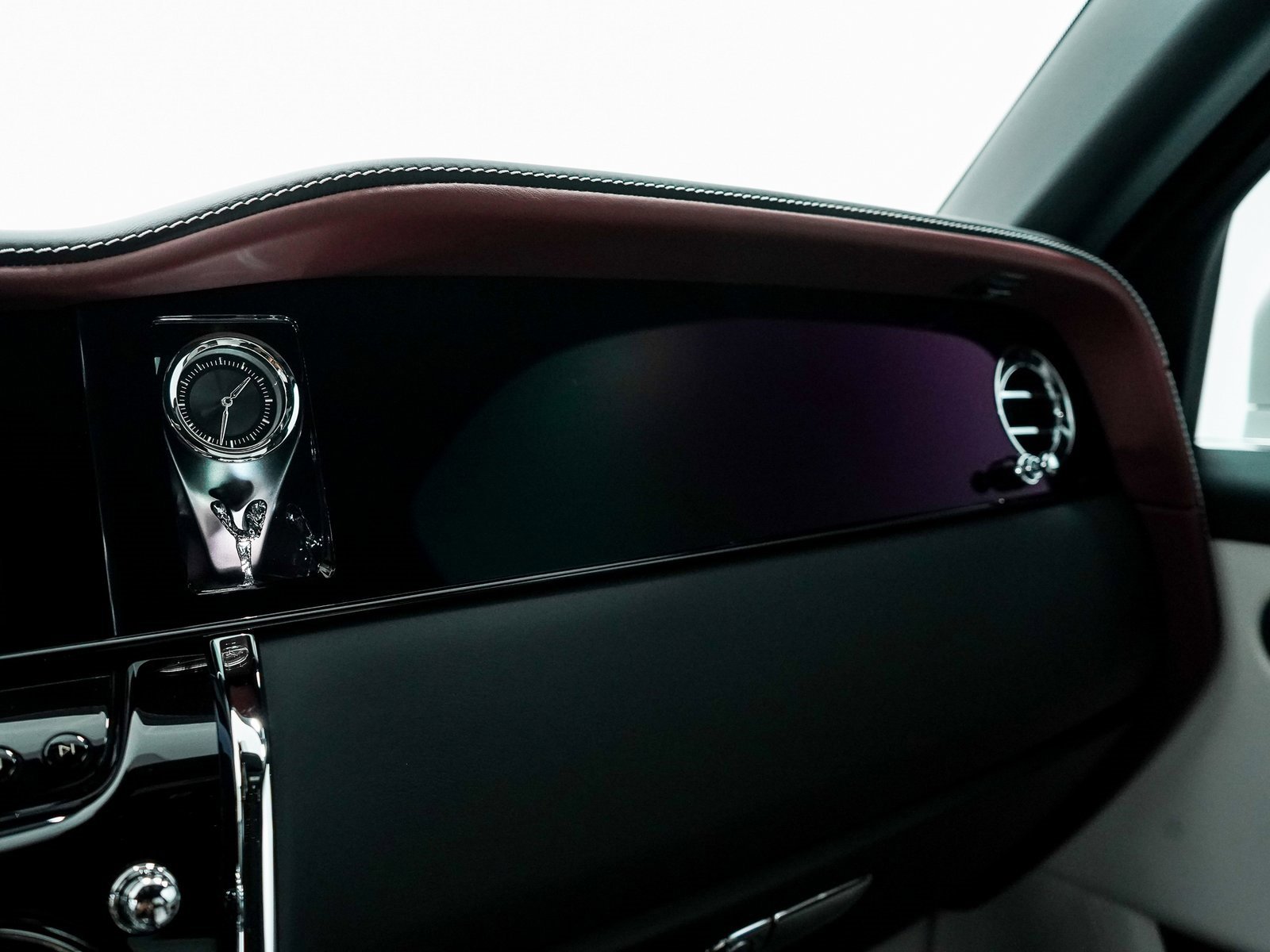 Certified 2025 Rolls-Royce Cullinan image 48