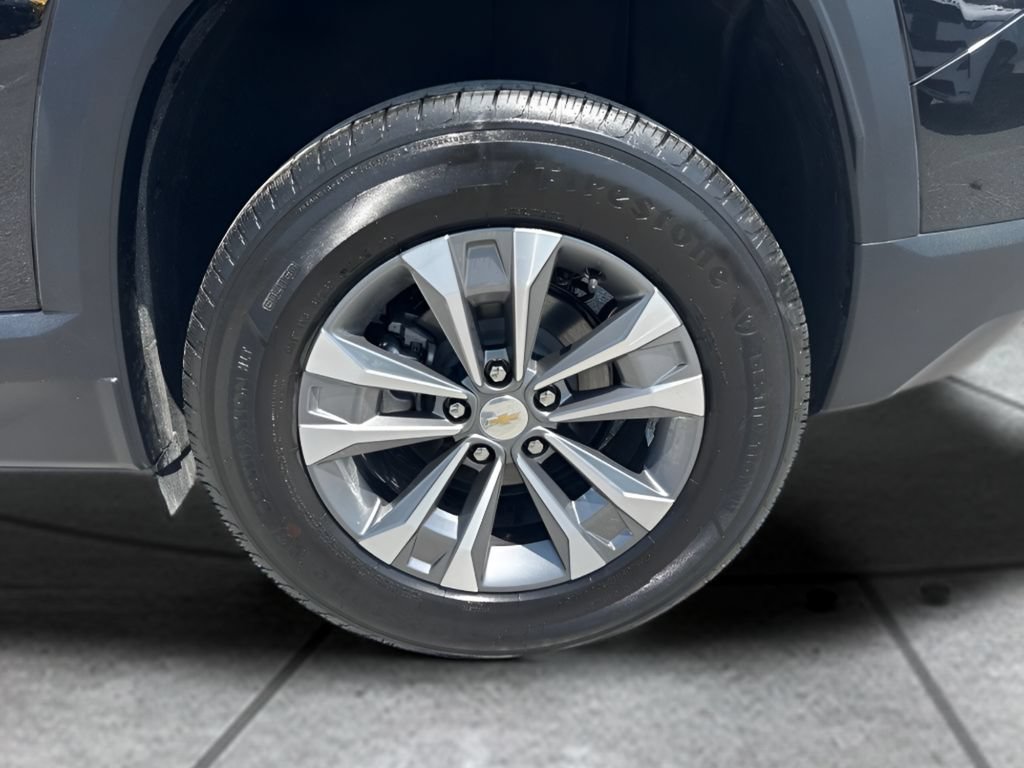 Used 2026 Chevrolet Equinox LT FWD image 28