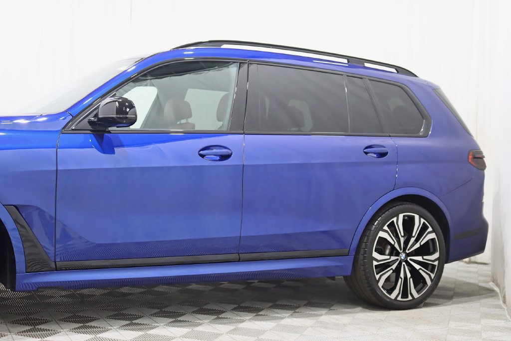 Used 2024 BMW X7 M60i w/ Executive Package AWD/4WD image 3