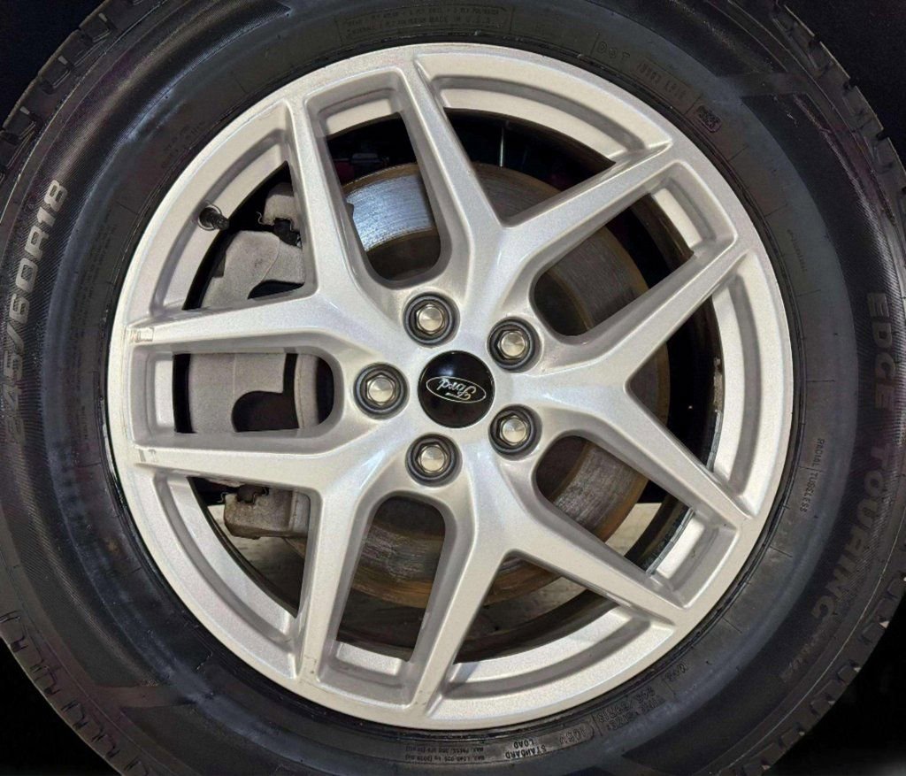 Used 2023 Ford Edge SEL w/ Convenience Package image 29