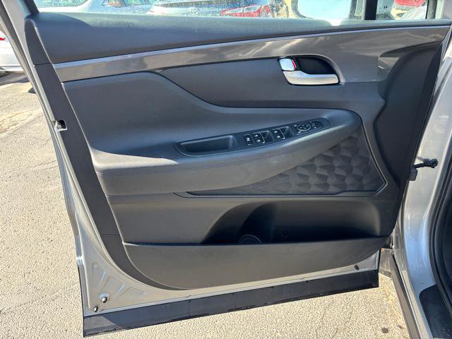 Used 2023 Hyundai Santa Fe SE image 10