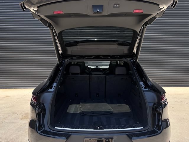 Certified 2025 Porsche Cayenne S AWD/4WD image 29