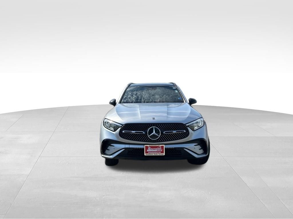 Used 2023 Mercedes-Benz GLC 300 4MATIC image 8