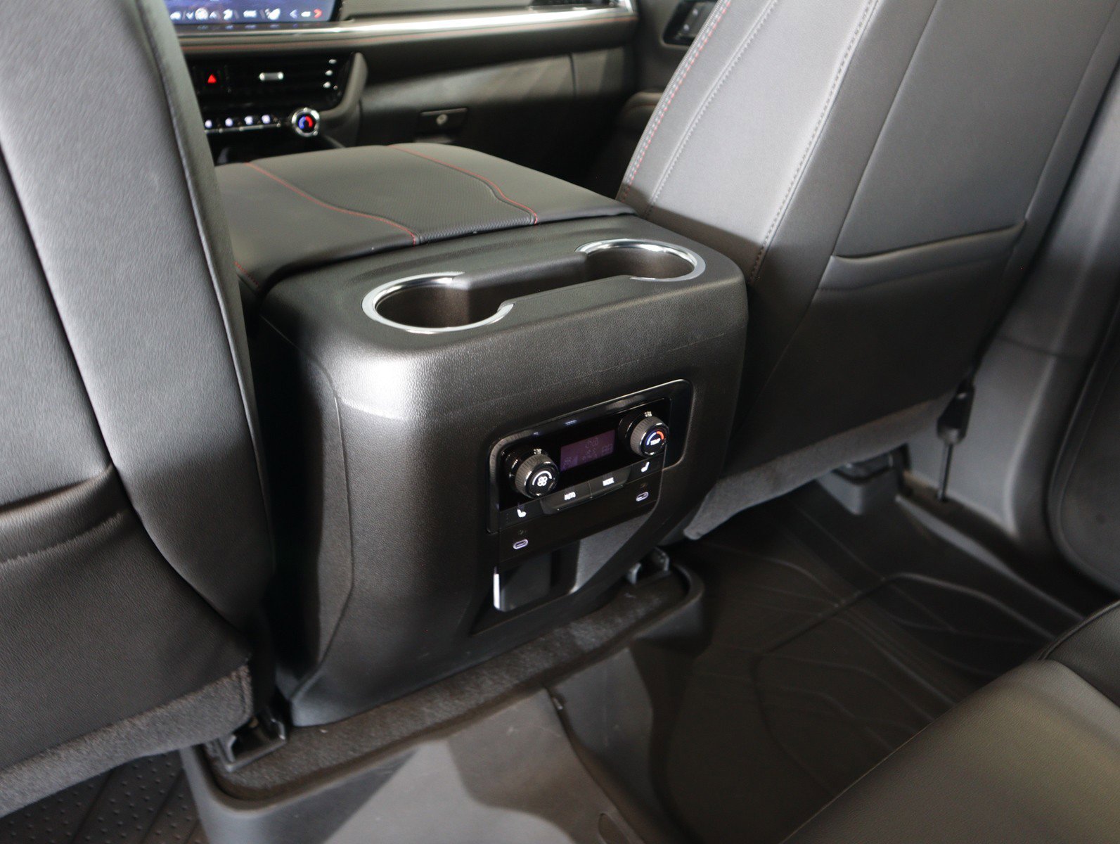 Used 2026 Chevrolet Tahoe RST w/ Comfort Package image 27