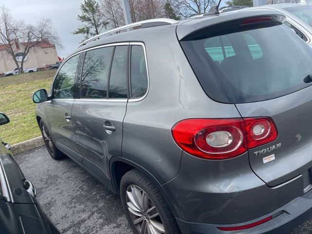 Used 2010 Volkswagen Tiguan SEL image 11