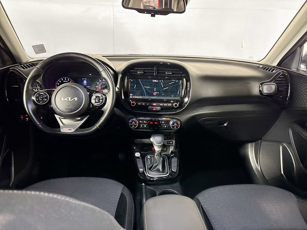 Certified 2022 Kia Soul GT-Line FWD image 13