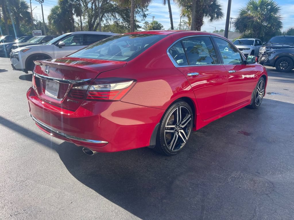 Used 2017 Honda Accord Sport image 5