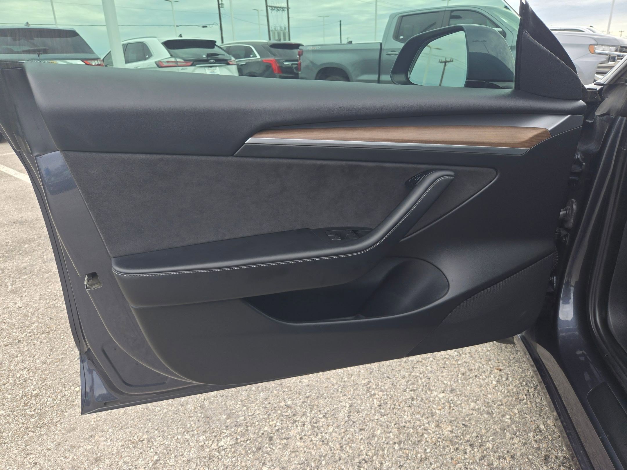Used 2022 Tesla Model 3 Long Range AWD/4WD image 12