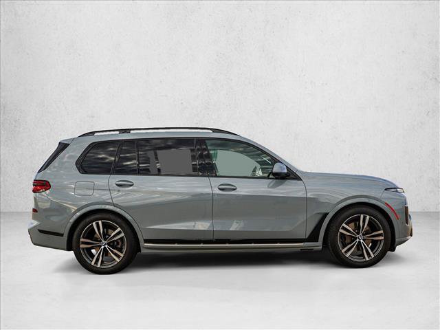 Used 2026 BMW X7 xDrive40i AWD/4WD image 4