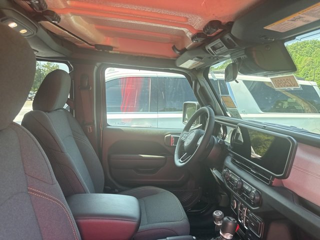 New 2025 Jeep Wrangler Unlimited Sport image 38