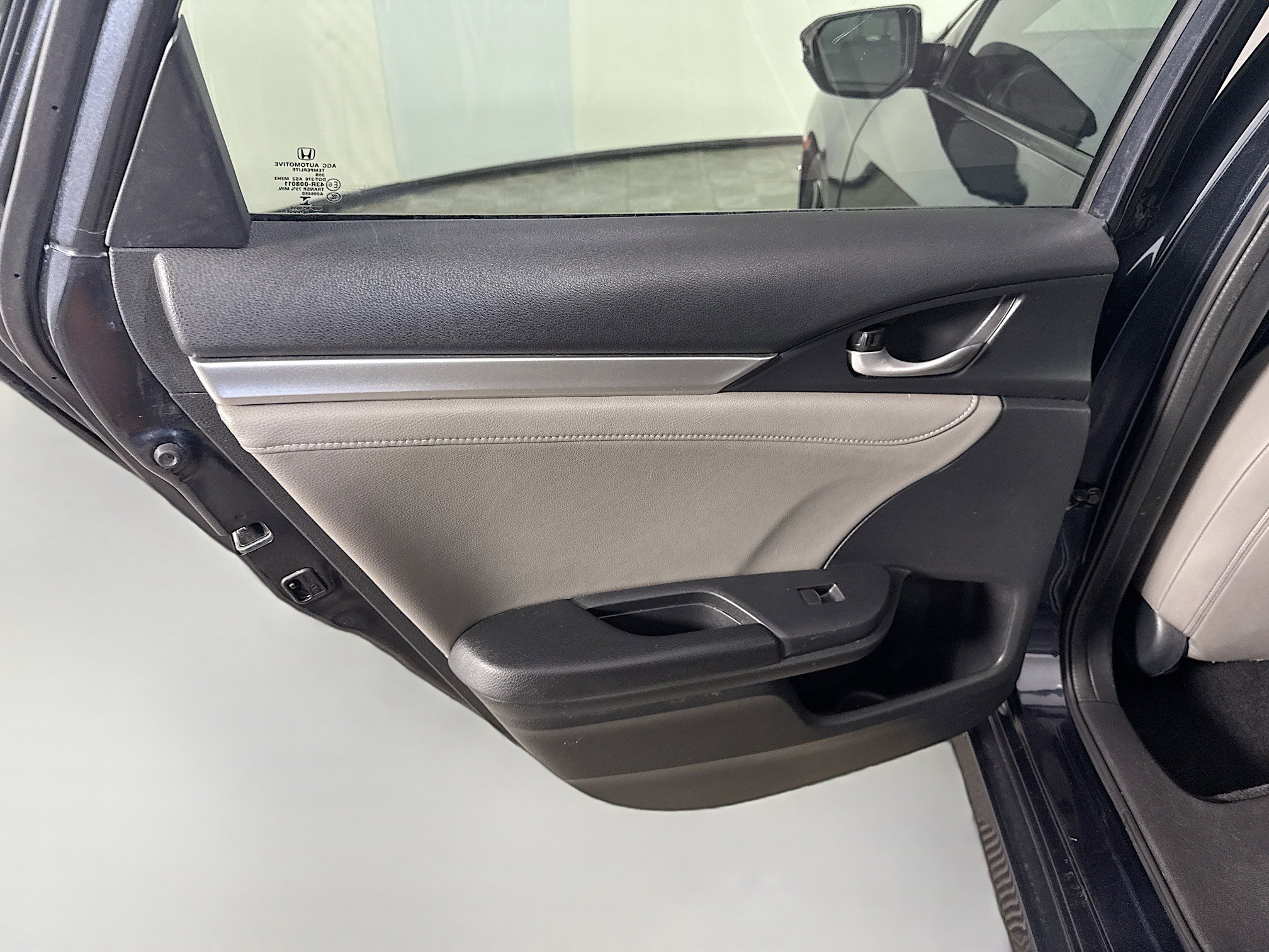 Used 2017 Honda Civic Touring image 26