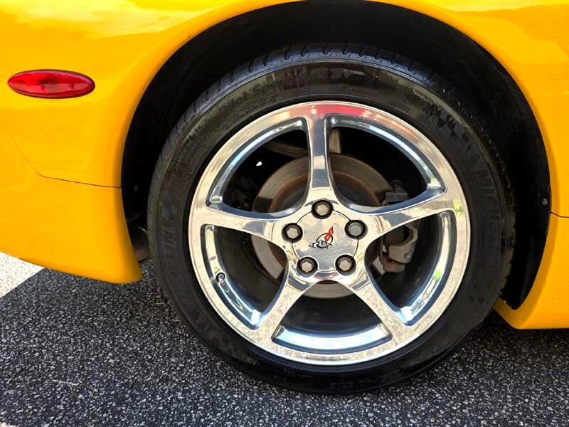 Used 2000 Chevrolet Corvette Coupe w/ Memory Pkg image 20