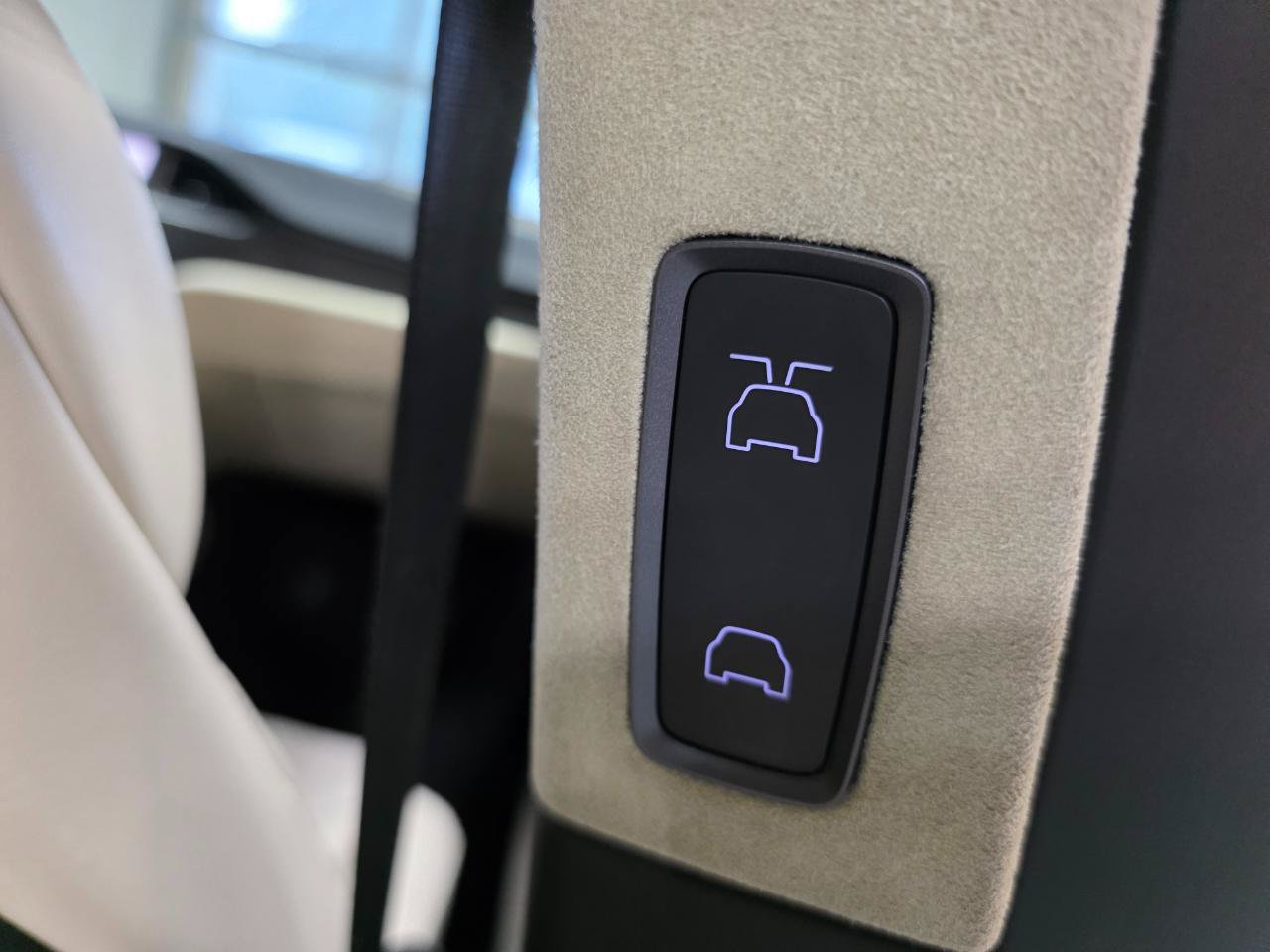 Used 2018 Tesla Model X 75D AWD/4WD image 26