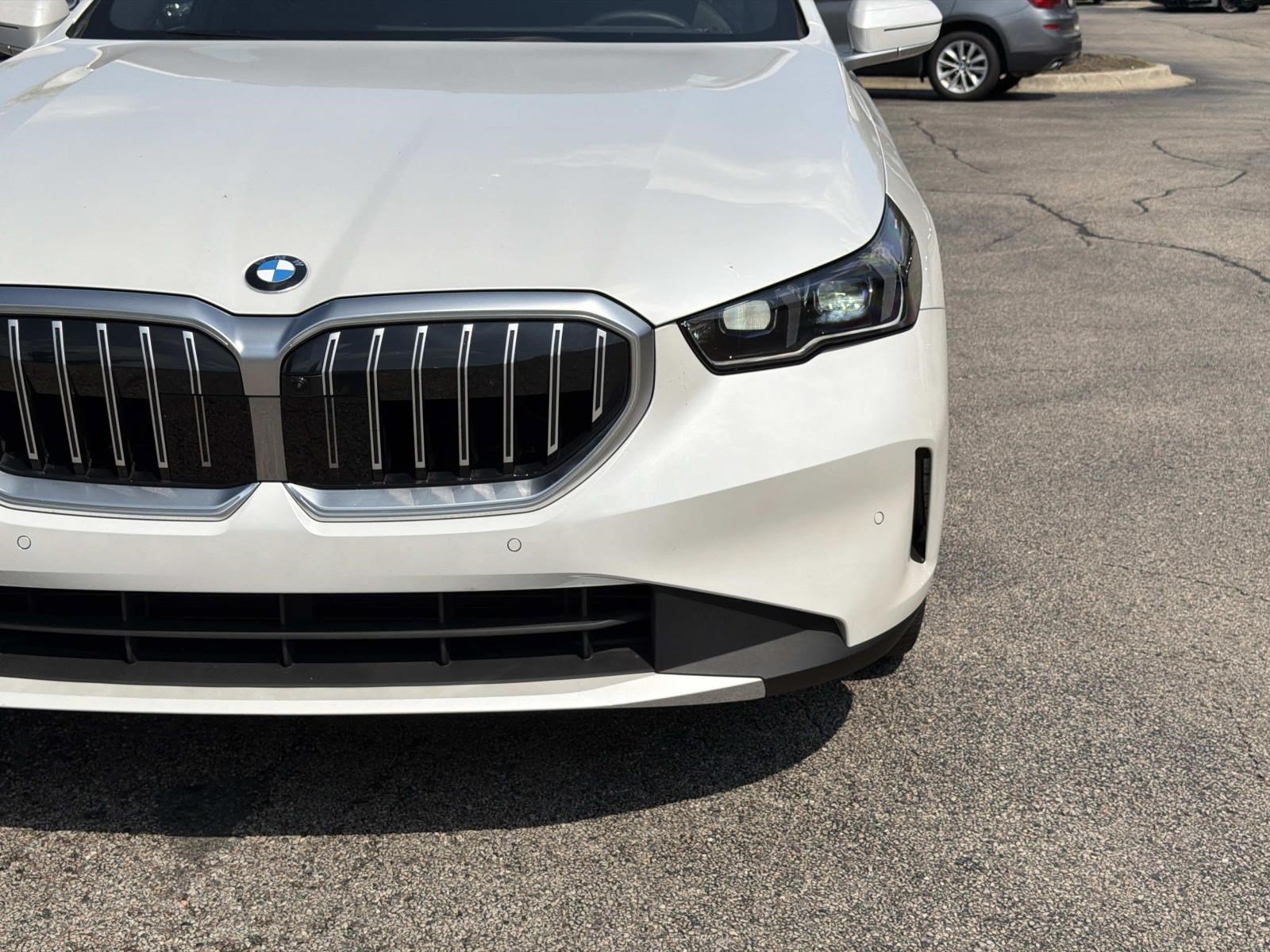 Used 2026 BMW 540i xDrive AWD/4WD image 9