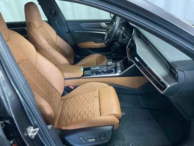 Used 2022 Audi RS 6 AWD/4WD image 6