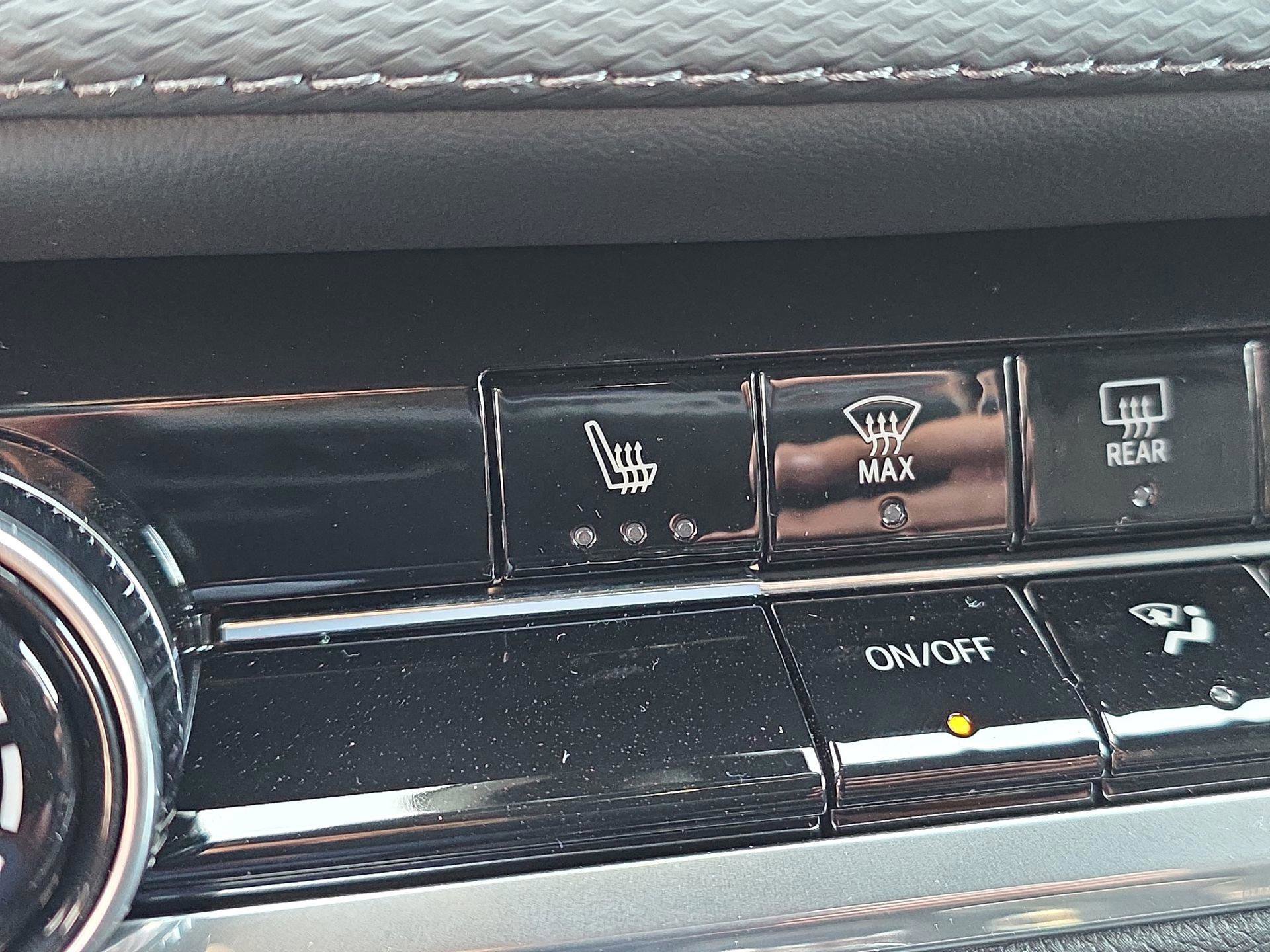 New 2026 Chevrolet Equinox LT w/ Safety and Technology Package image 18