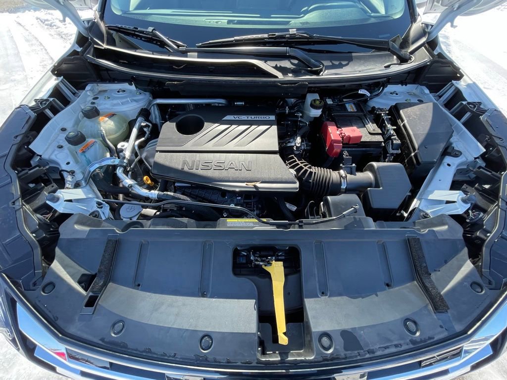 Used 2025 Nissan Rogue SV image 32