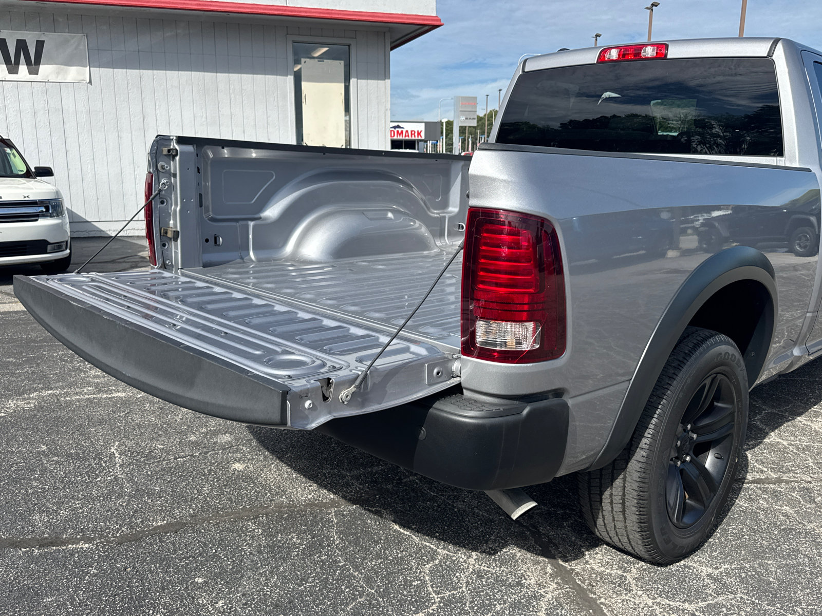 Used 2022 RAM 1500 Warlock AWD/4WD image 17