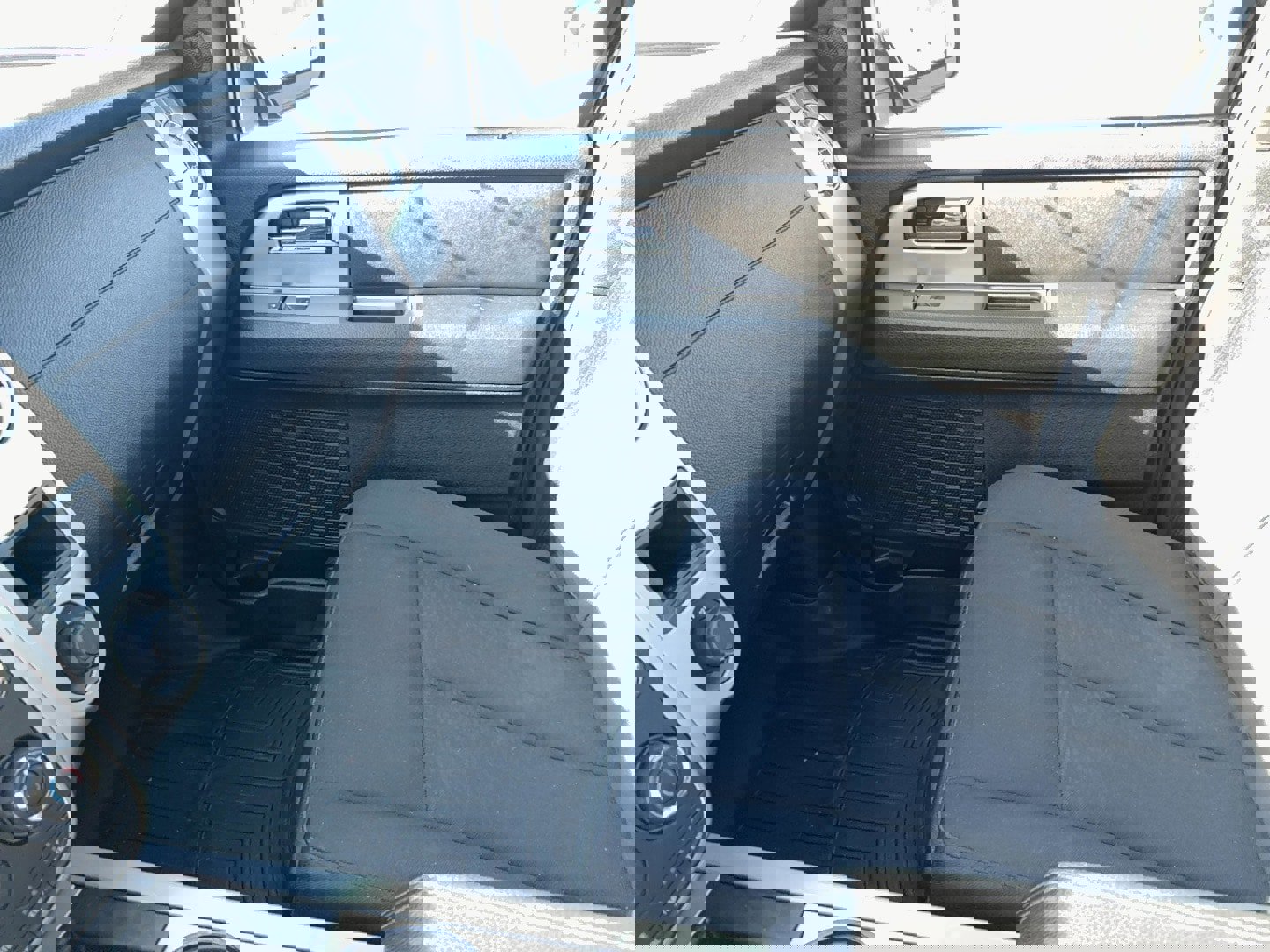 Used 2017 Ford Expedition EL XLT image 21