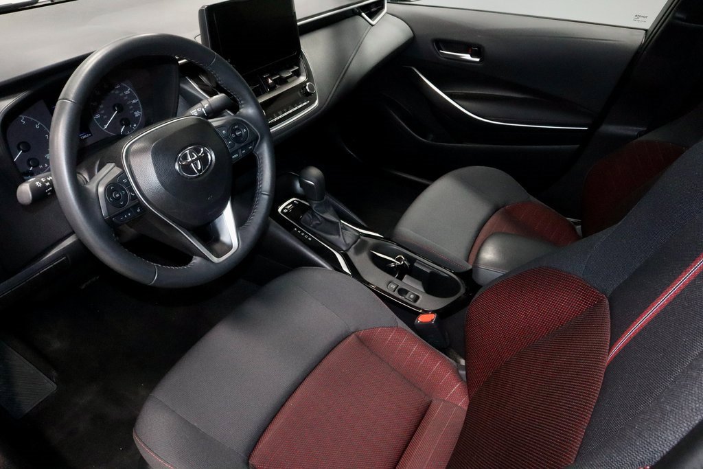 Used 2025 Toyota Corolla SE image 22